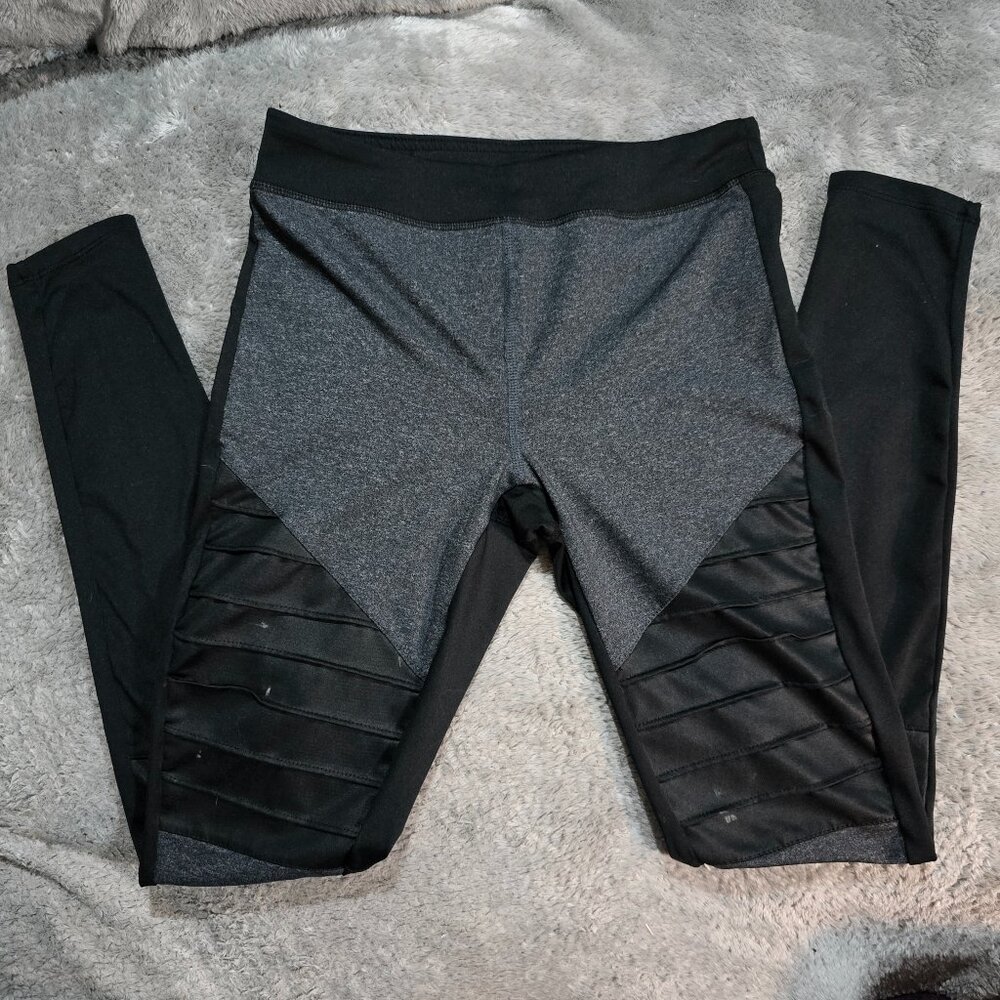 Forever 21 Active Colorblock Moto Paneled Leggings High Waist XS hidden pocket